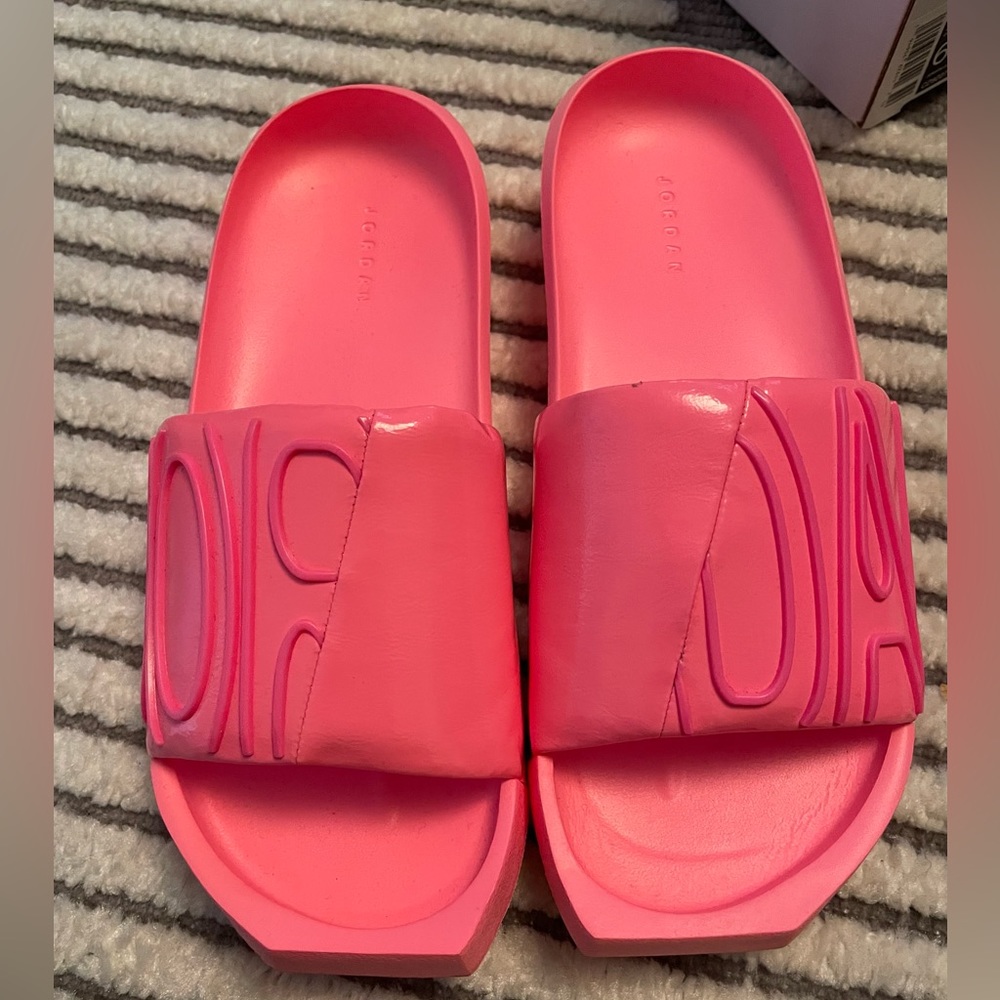 Jordan NOLA slides size 6